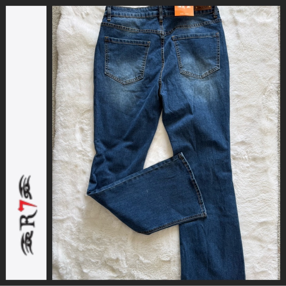 NWT R7 High Rise Distressed Bootcut Jeans - Picture 5 of 9